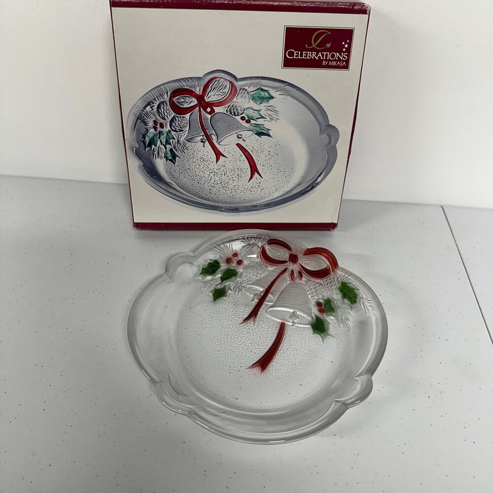 NEW IN BOX, Mikasa Celebrations Holiday Bells Sweet Dish 7"